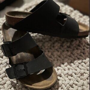 Birkenstock Arizona Soft Footbed sandals in size EU 37 / US 6–6.5.